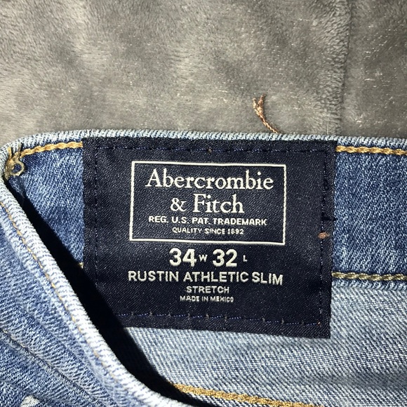 Abercrombie Jeans Medium Wash - Picture 1 of 3